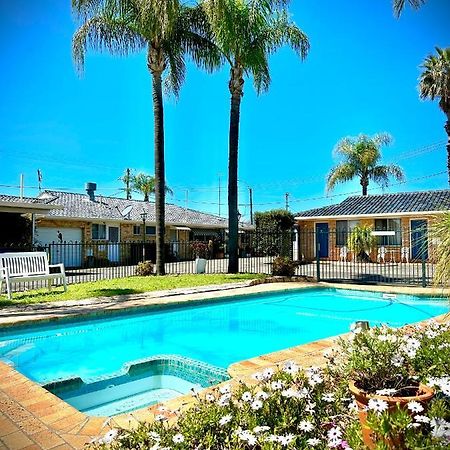 Town And Country Motor Inn Tamworth Buitenkant foto