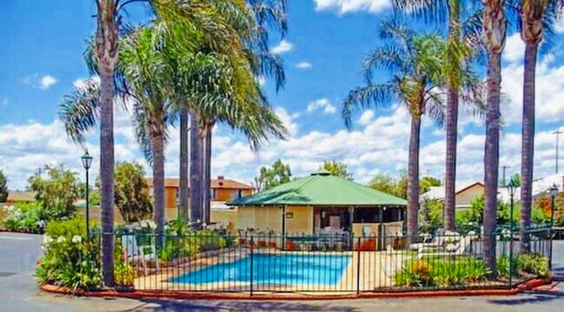 Town And Country Motor Inn Tamworth Buitenkant foto