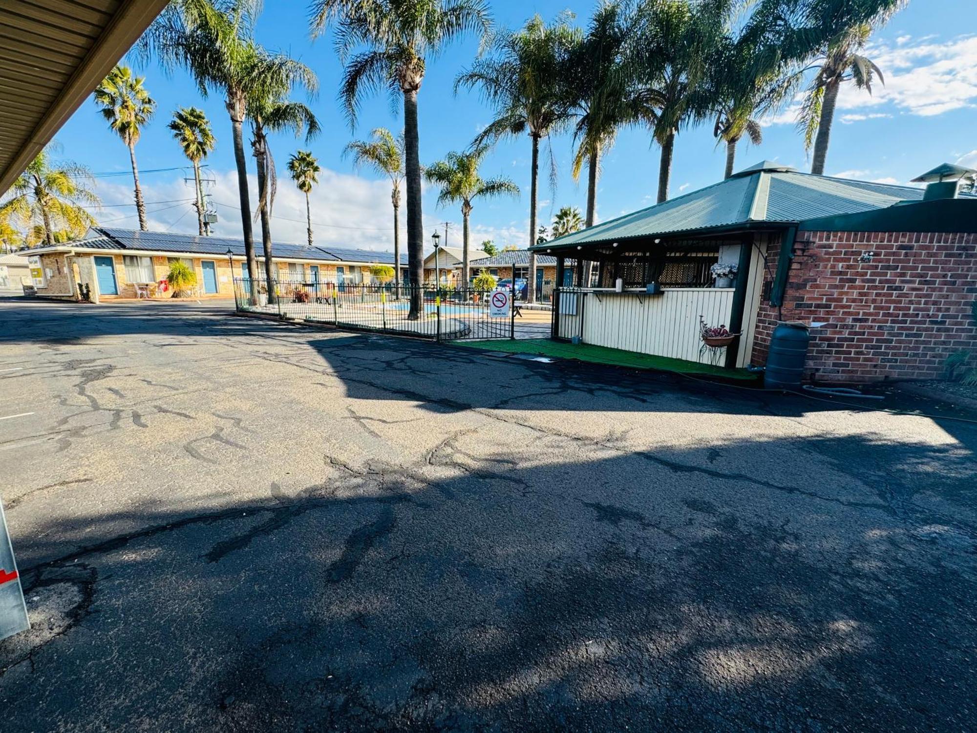 Town And Country Motor Inn Tamworth Buitenkant foto